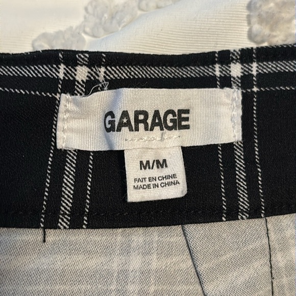 Garage Plaid Mini-Skirt - Picture 3 of 3